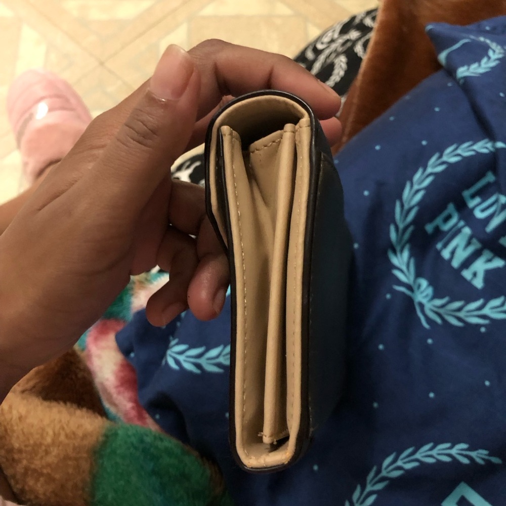 GUESS WALLET - Picture 12 of 12
